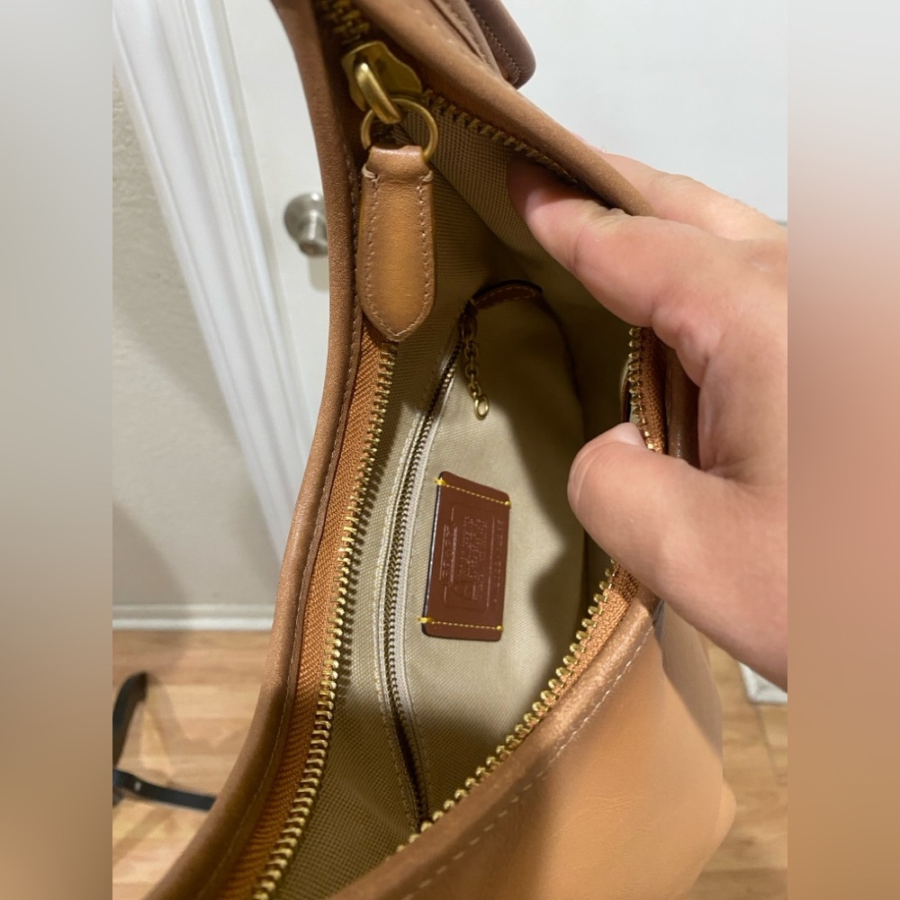 Coach ERGO Leather Bag - Picture 7 of 16